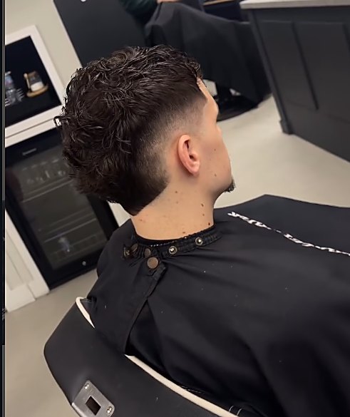 Curly crop